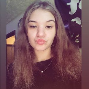 Meet your Posher, Madelyn